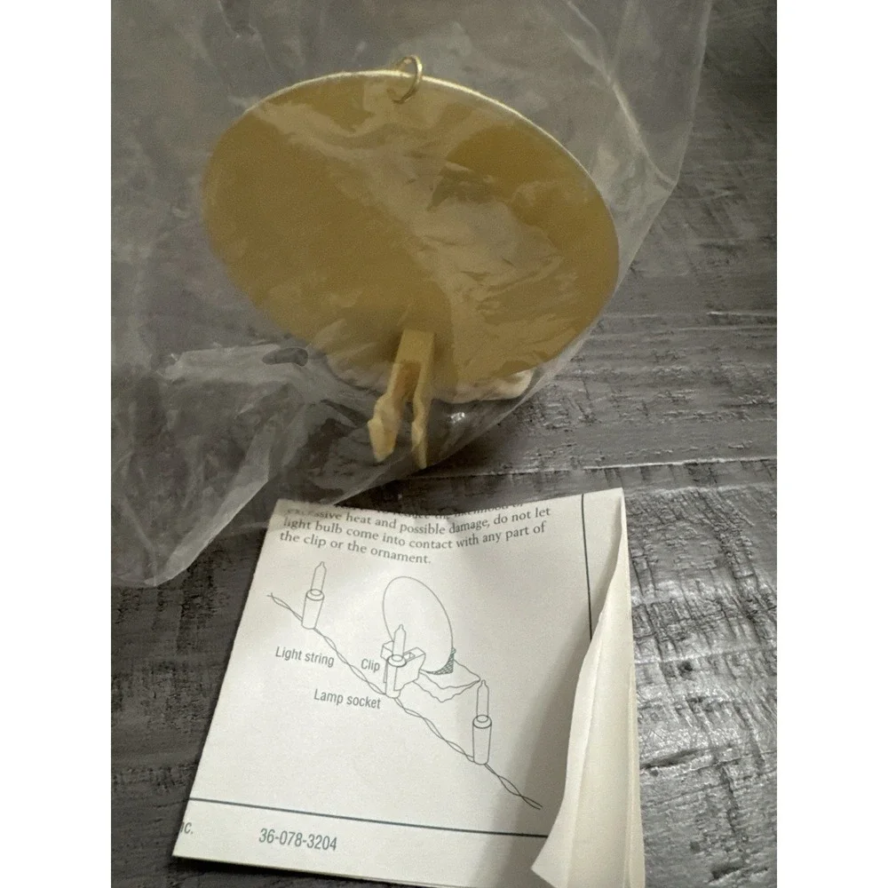 VTG Hallmark Keepsake Ornament Collector's Club 
